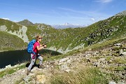 24 Sul sentiero di salita dal Lago Moro al Corno Stella